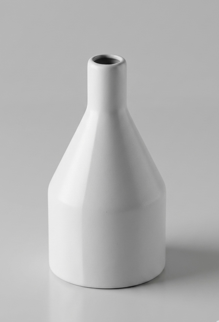 white ceramic vase